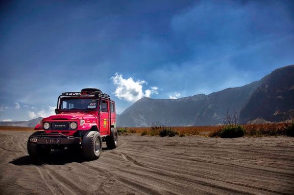 Sewa Jeep - Gunung Bromo & Kaki Bukit Widodaren